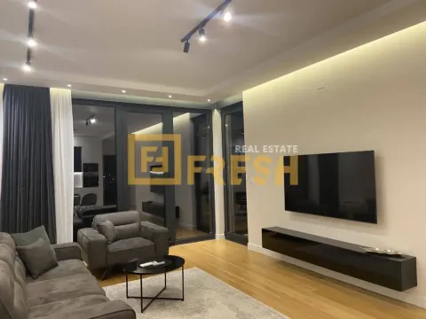 Izdavanje, dvosoban stan, 80m², Preko Morače, Podgorica