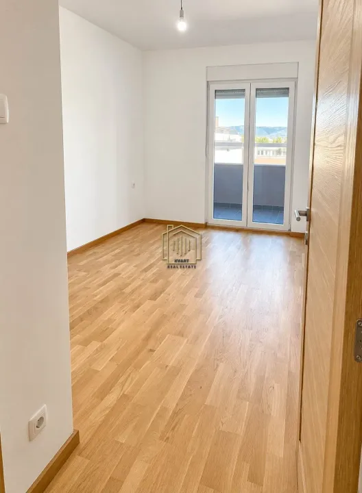 Izdavanje, jednosoban stan, 46m², Pobrežje, Podgorica