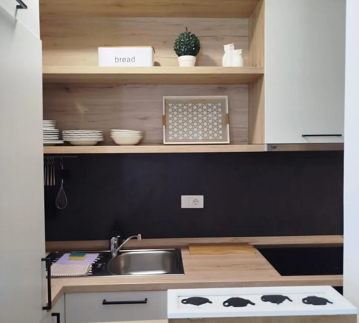 Prodaja, jednosoban stan, 46m², Centar, Tivat