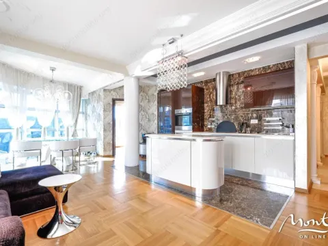 Sale, two bedroom apartment, 113m², Bečići, Budva