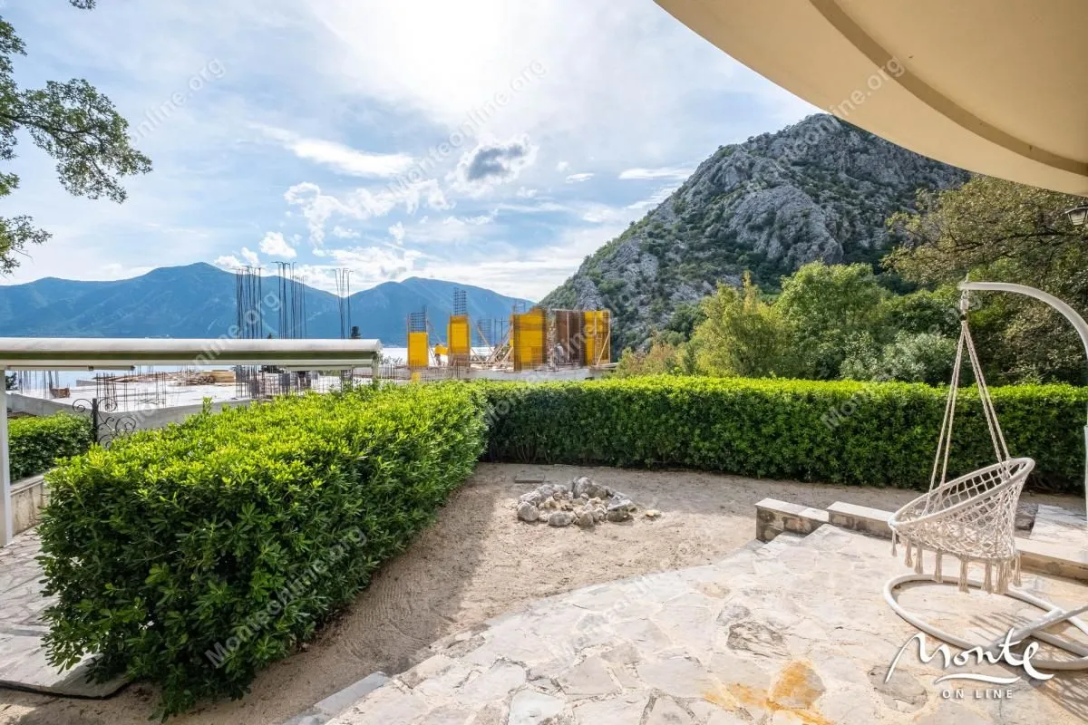 Sale, three bedroom apartment, 101m², Orahovac, Kotor
