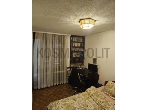 Sale, two bedroom apartment, 58m², Cvetni Trg, Vračar Sve Podlokacije - image 8