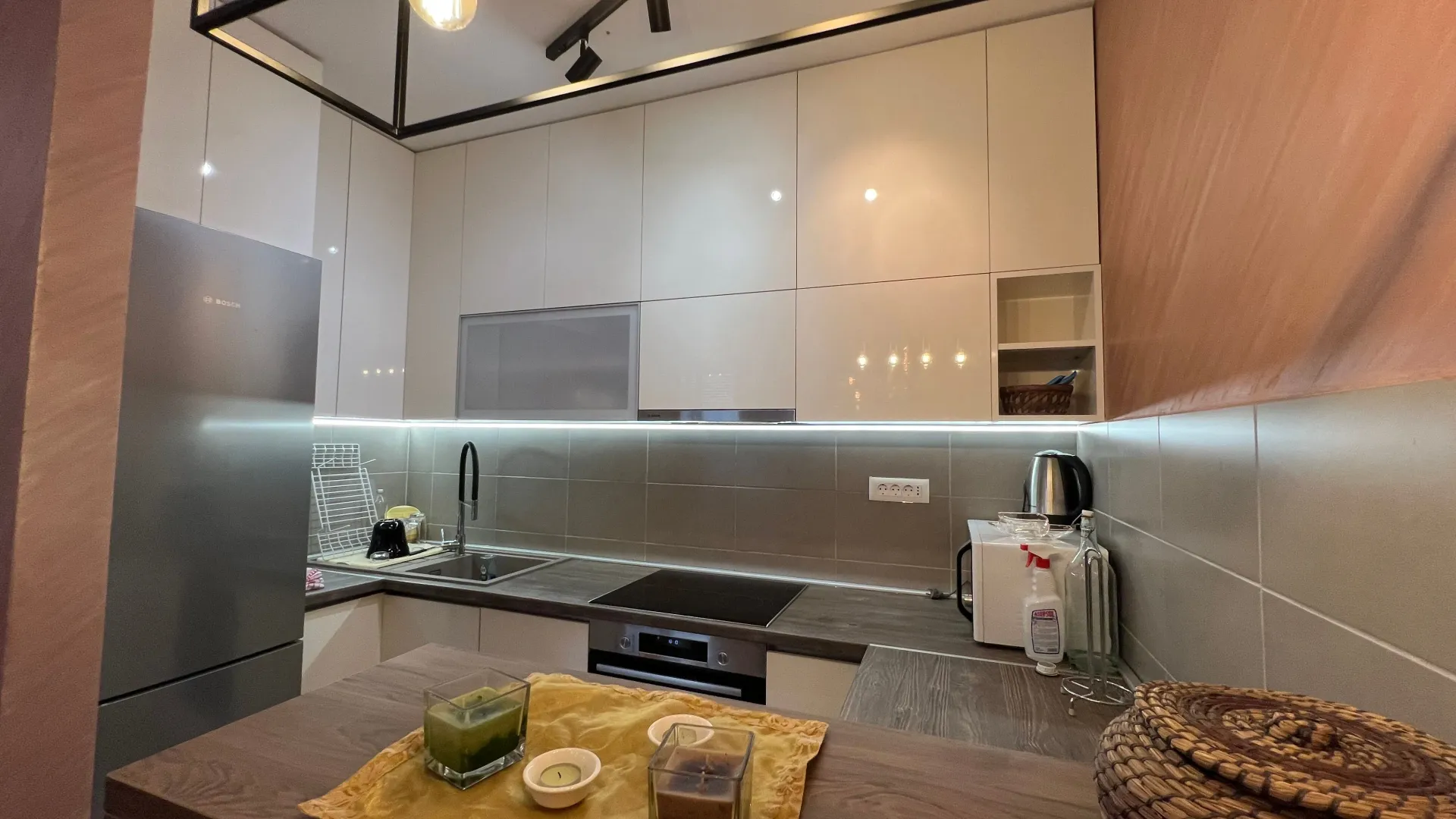 Izdavanje, dvosoban stan, 58m², Dalmatinska ulica, Podgorica