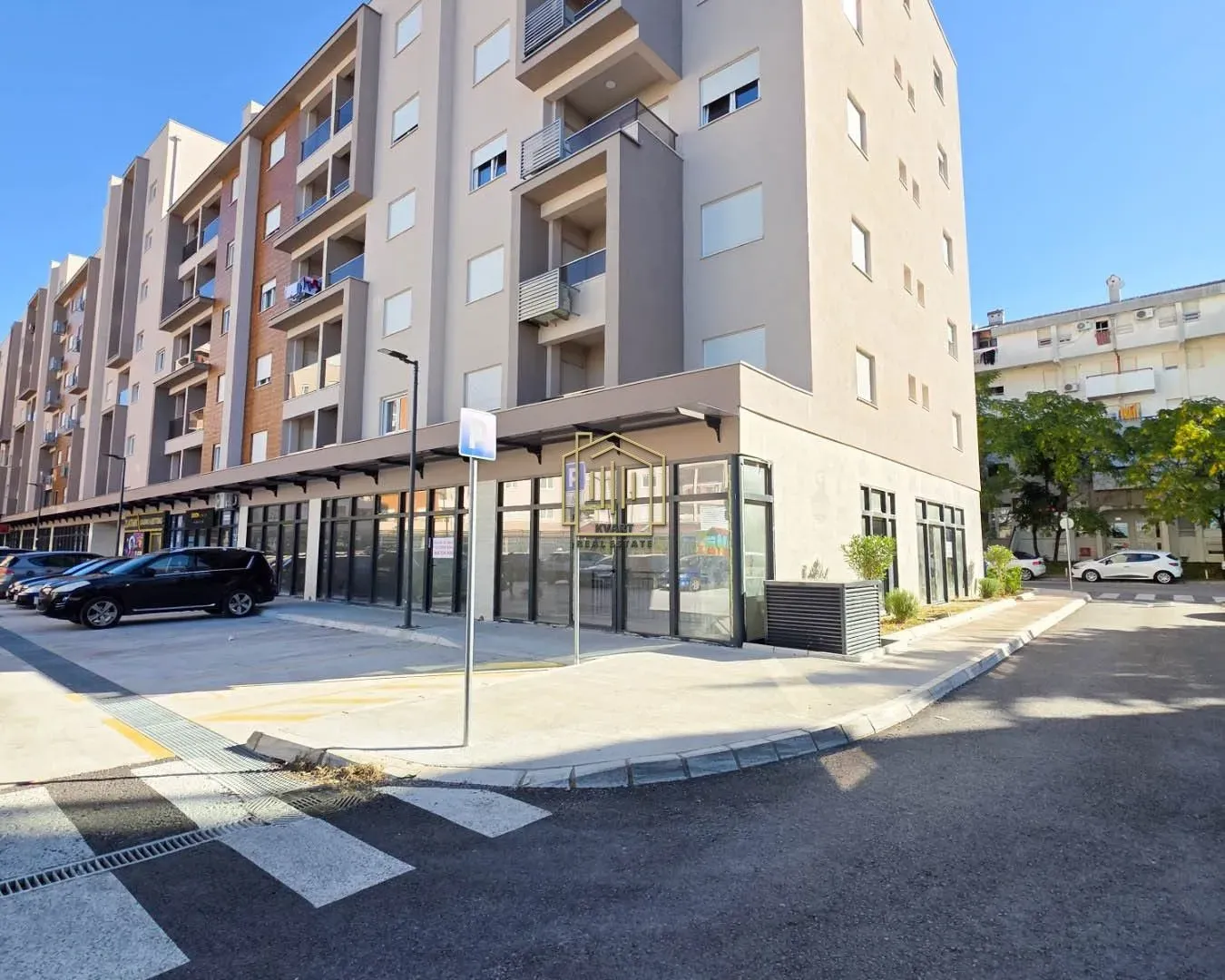 Izdavanje, poslovni prostor, 282m², Stari Aerodrom, Podgorica