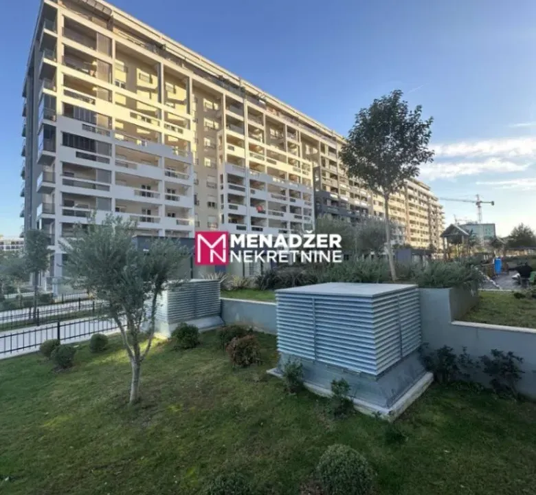 Izdavanje, dvosoban stan, 70m², Master Kvart, Podgorica