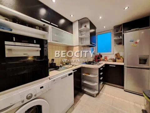 Prodaja, trosoban stan, 82m², Kalenić Pijaca, Vračar Sve Podlokacije - image 20