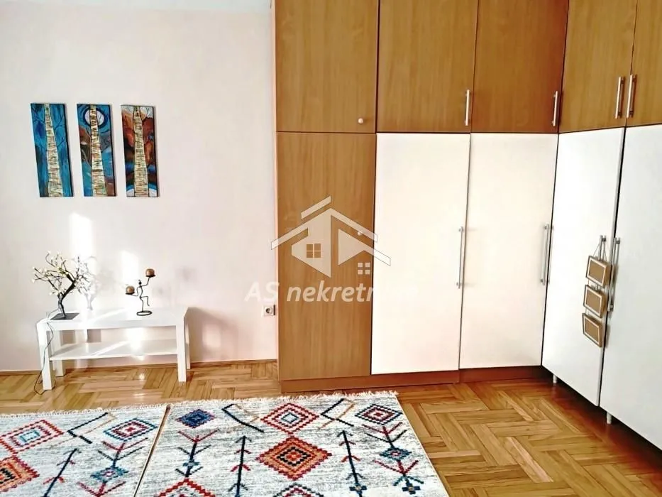 Rent, two bedroom apartment, 50m², Stari Grad, Beograd