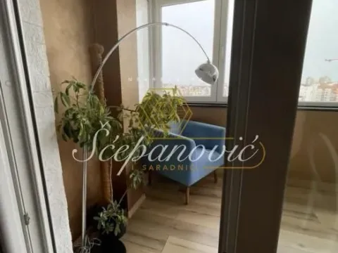 Prodaja, četvorosoban stan, 104m², Bulevar Evrope, Novi Sad Sve Podlokacije - image 2