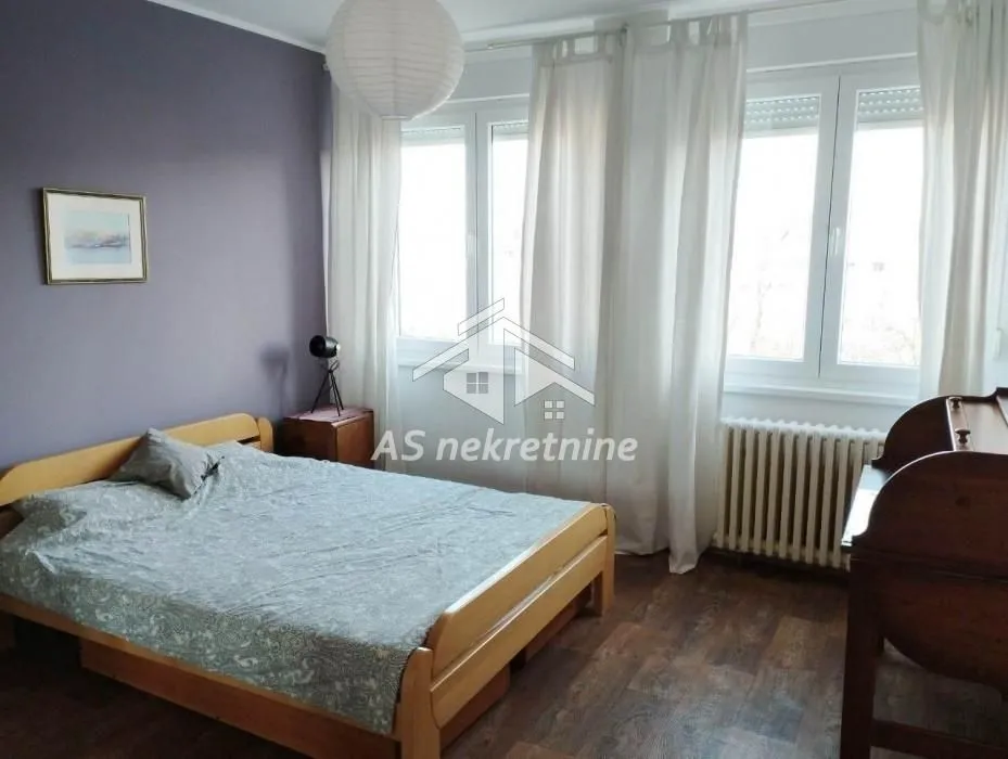 Rent, two bedroom apartment, 45m², Stari Grad, Beograd