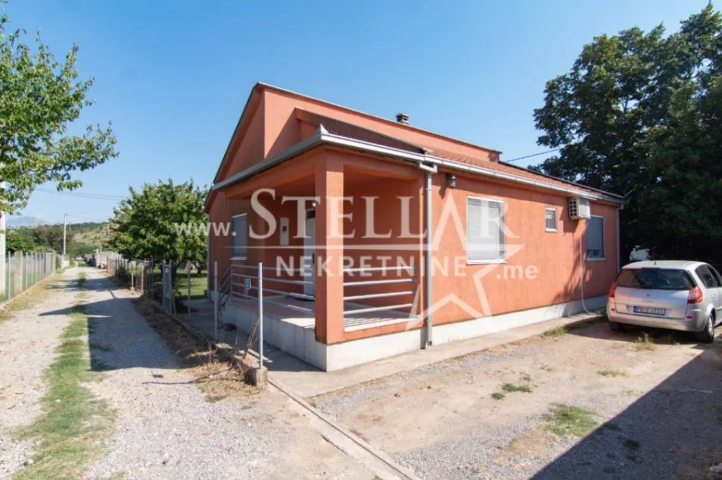 Rent, house, 100m², Dajbabe, Podgorica