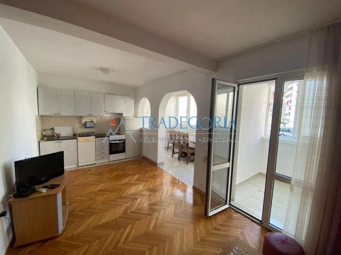 Prodaja, dvosoban stan, 72m², Budva, Crna Gora