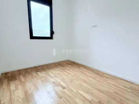 Izdavanje, dvosoban stan, 64m², Tološi, Podgorica - image 7