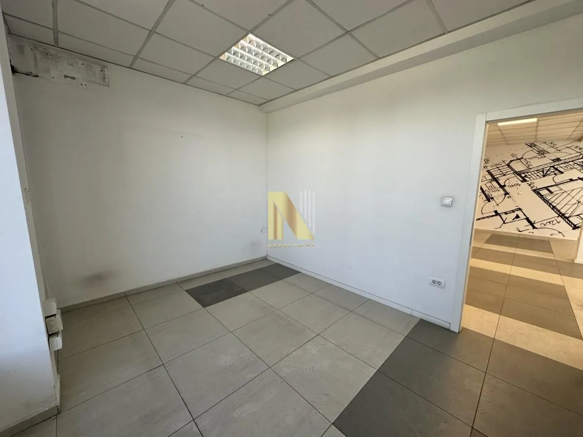 Rent, office space, 191m², Bulevar Evrope, Novi Sad Sve Podlokacije