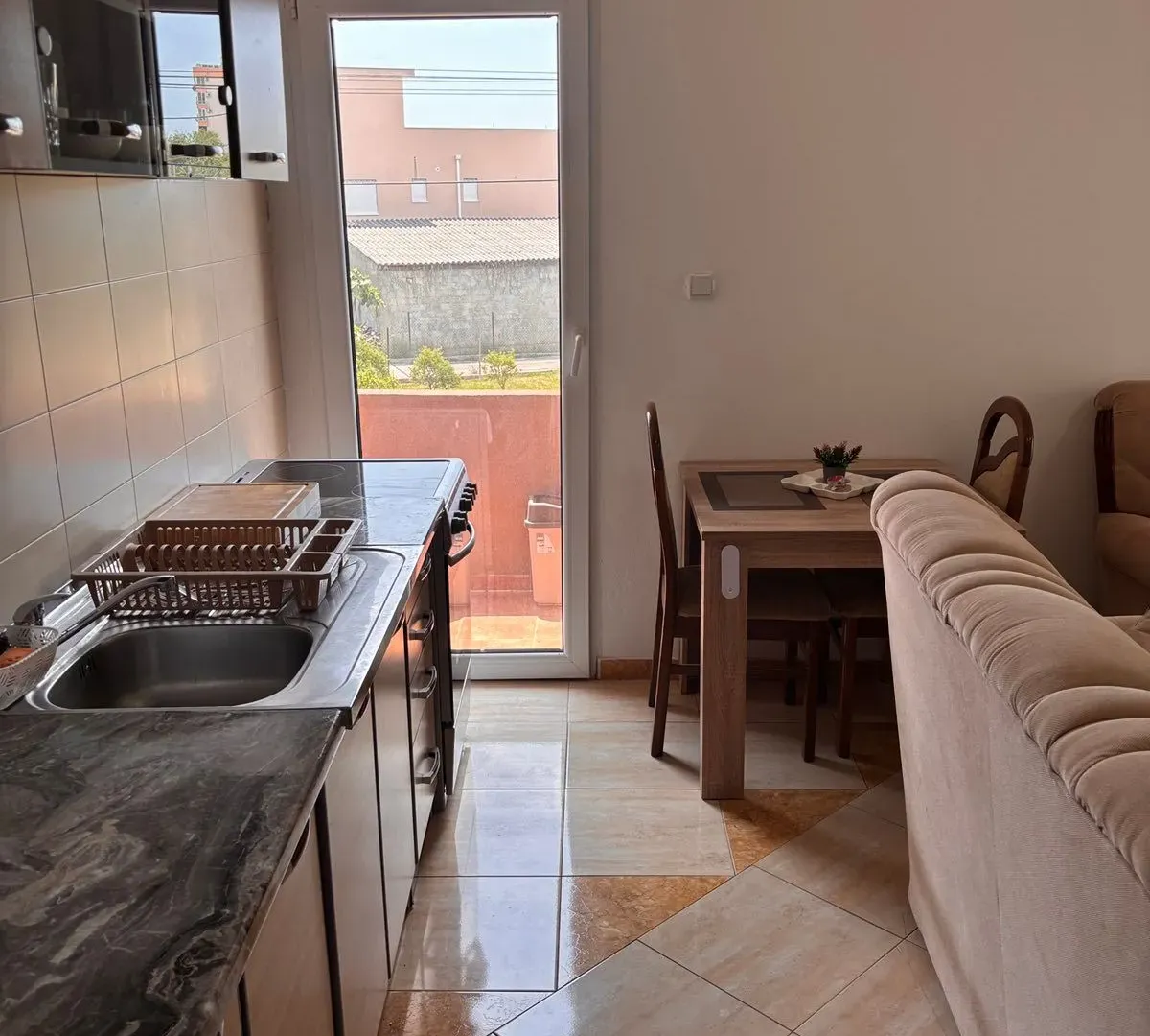 Rent, one bedroom apartment, 55m², Centar, Bar