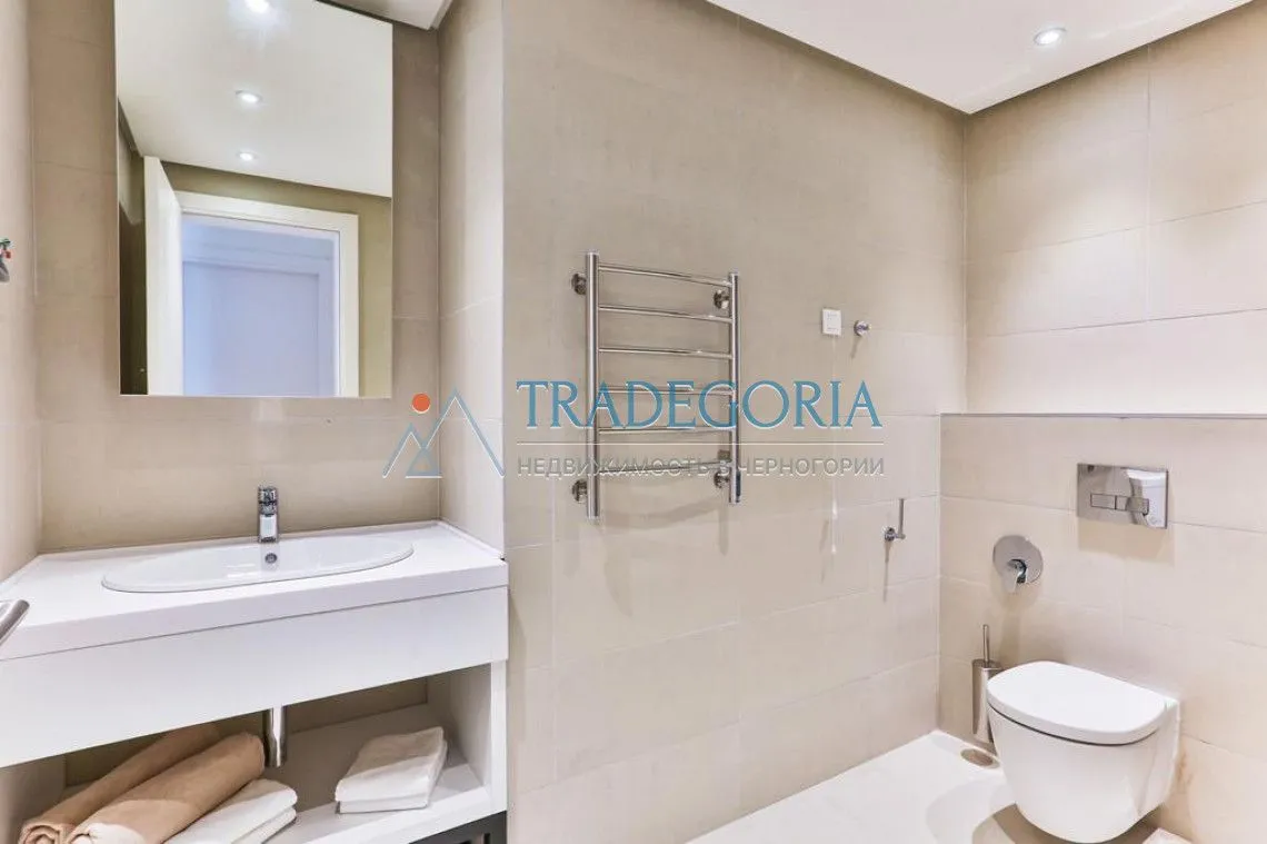 Prodaja, dvosoban stan, 110m², Rafailovići, Budva