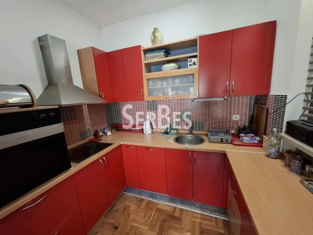 Prodaja, četvorosoban stan, 120m², Stari grad, Novi Sad