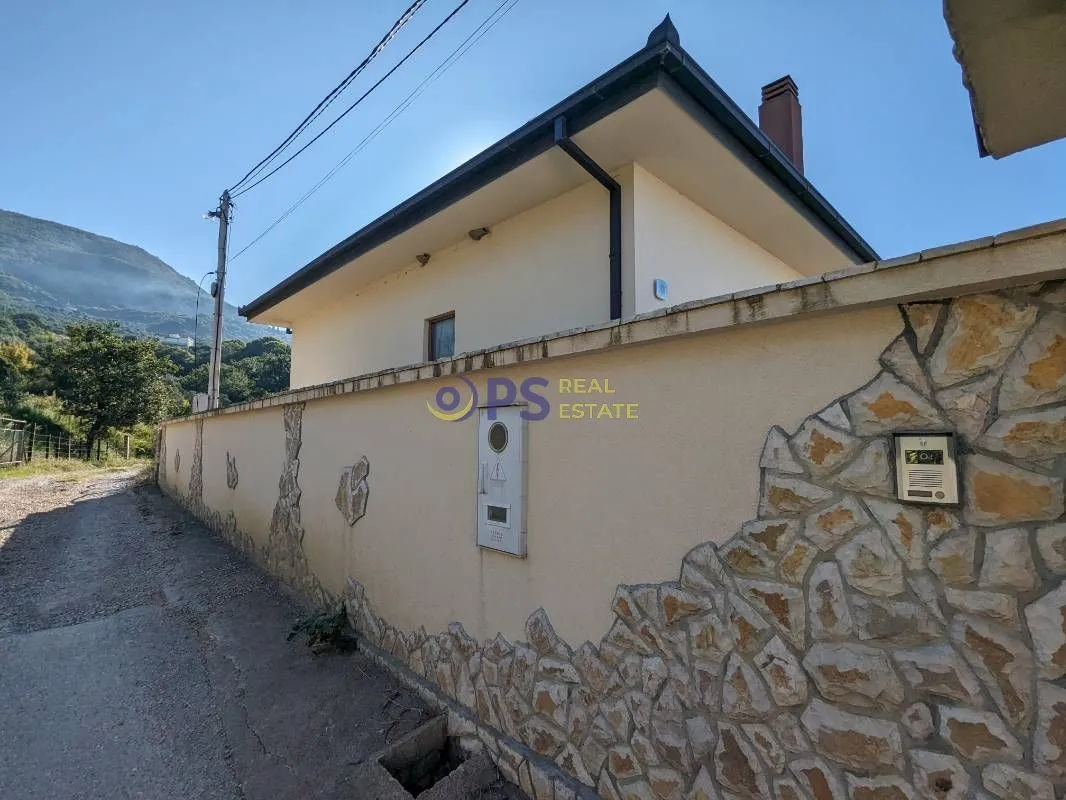 Sale, house, 240m², Bar, Crna Gora
