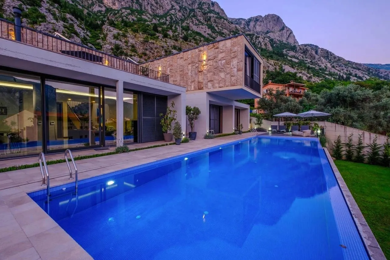 Prodaja, kuća, 500m², Kotor, Crna Gora