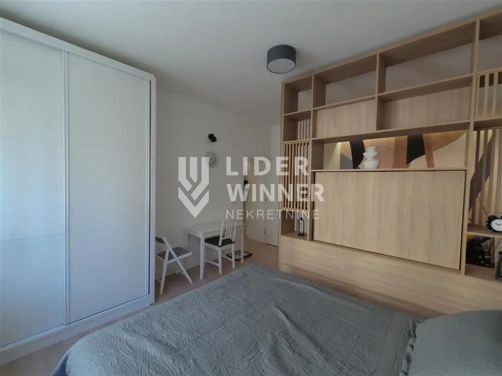 Sale, three bedroom apartment, 68m², Savski Venac, Beograd