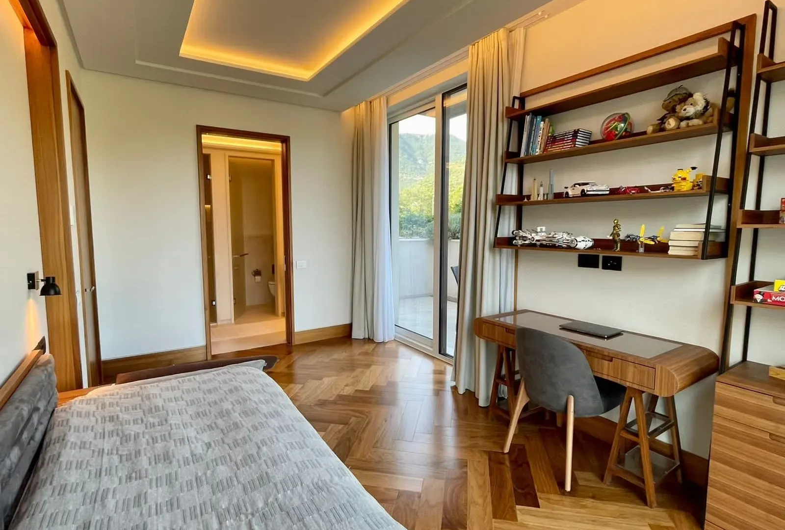 Rent, two bedroom apartment, 146m², Tivat, Crna Gora