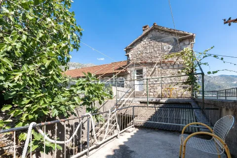 Prodaja, kuća, 91m², Kostanjica, Kotor - image 16
