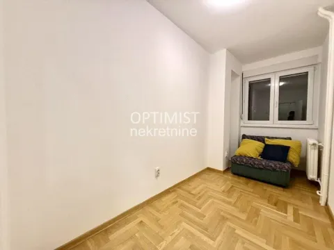 Izdavanje, trosoban stan, 60m², Botanička Bašta, Palilula Sve Podlokacije - image 12