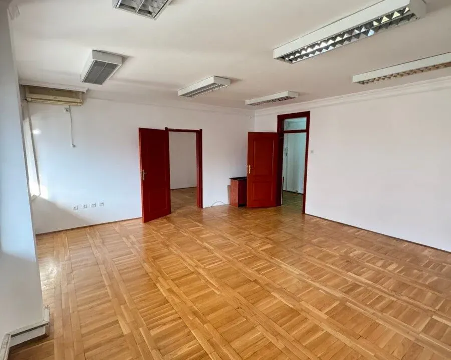 Rent, office space, 92m², Preko Morače, Podgorica