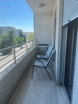 Izdavanje, jednosoban stan, 50m², Pobrežje, Podgorica - image 6