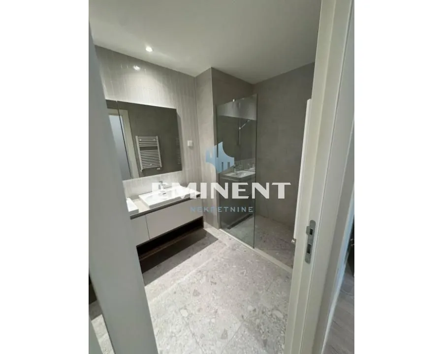 Rent, four bedroom apartment, 110m², Savski Venac, Beograd