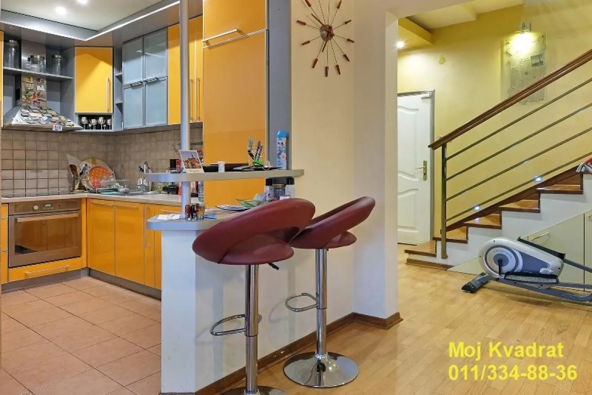 Prodaja, četvorosoban stan, 142m², Savski Venac, Beograd
