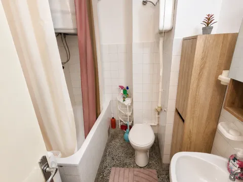 Rent, two bedroom apartment, 65m², Pejton, Podgorica - image 9
