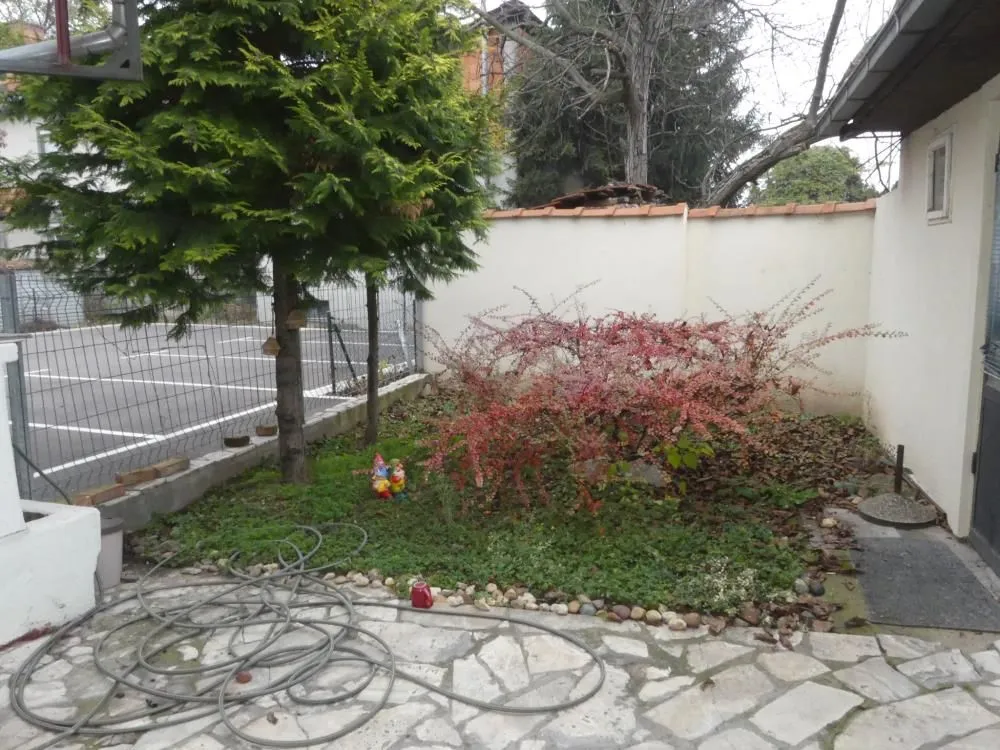 Prodaja, kuća, 220m², Centar, Jagodina