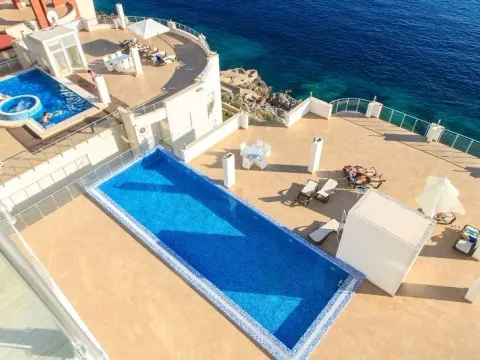 Prodaja, stan, 85m², Dobra Voda, Bar - image 2