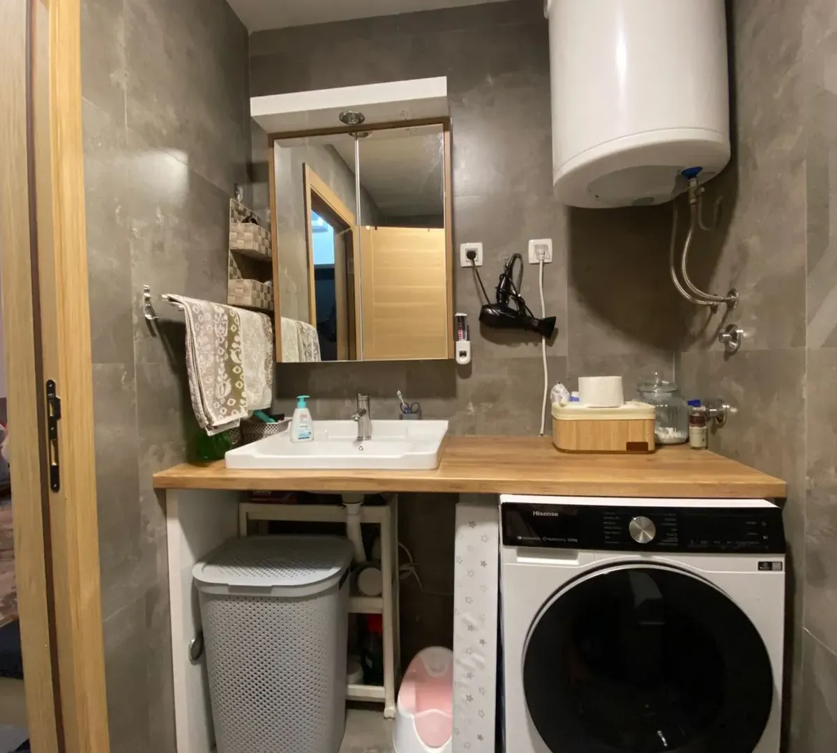 Izdavanje, jednosoban stan, 47m², Pobrežje, Podgorica