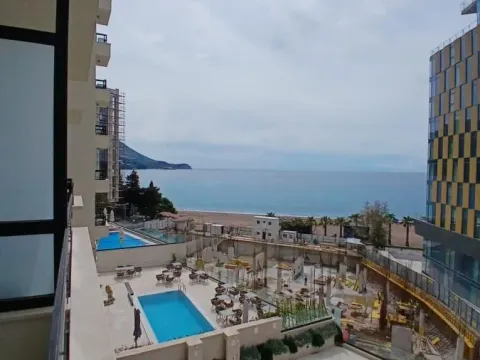 Sale, studio apartment, 27m², Bečići, Budva - image 5