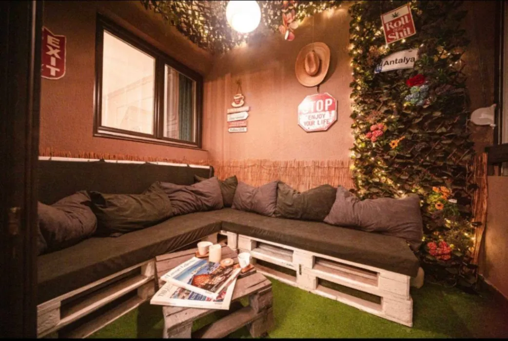 Izdavanje, dvosoban stan, 65m², Stari Aerodrom, Podgorica