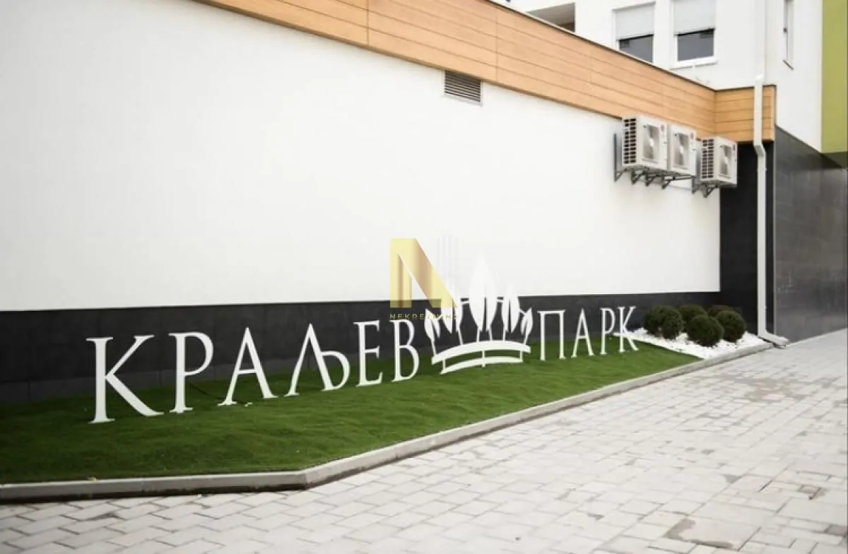 Izdavanje, jednosoban stan, 33m², Socijalno, Novi Sad Sve Podlokacije