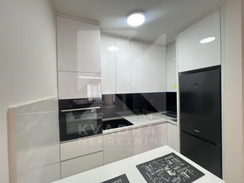Izdavanje, jednosoban stan, 49m², Central Point, Podgorica - image 5