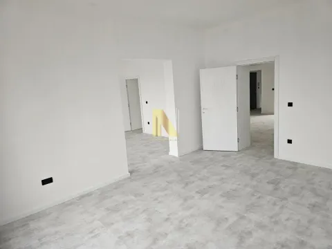 Rent, four bedroom apartment, 120m², Vračar Sve Podlokacije, Beograd - image 8