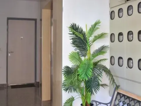 Sale, two bedroom apartment, 81m², Bečići, Budva - image 2