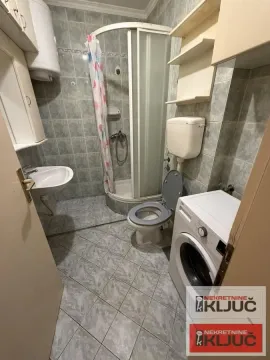 Rent, two bedroom apartment, 46m², Bulevar Oslobodjenja, Novi Sad Sve Podlokacije - image 10