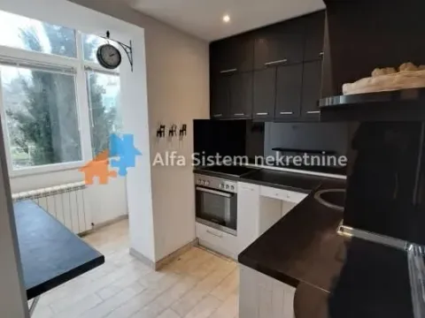 Izdavanje, stan, 56m², Savski Venac, Beograd - image 2