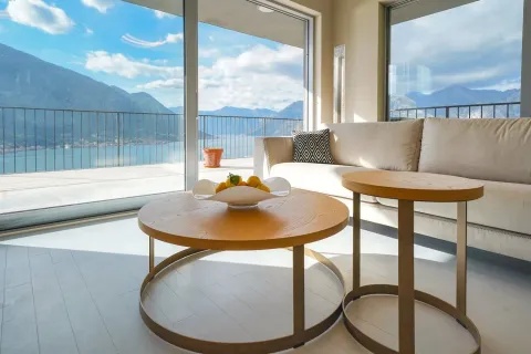 Prodaja, četvorosoban stan, 158m², Dobrota, Kotor - image 10
