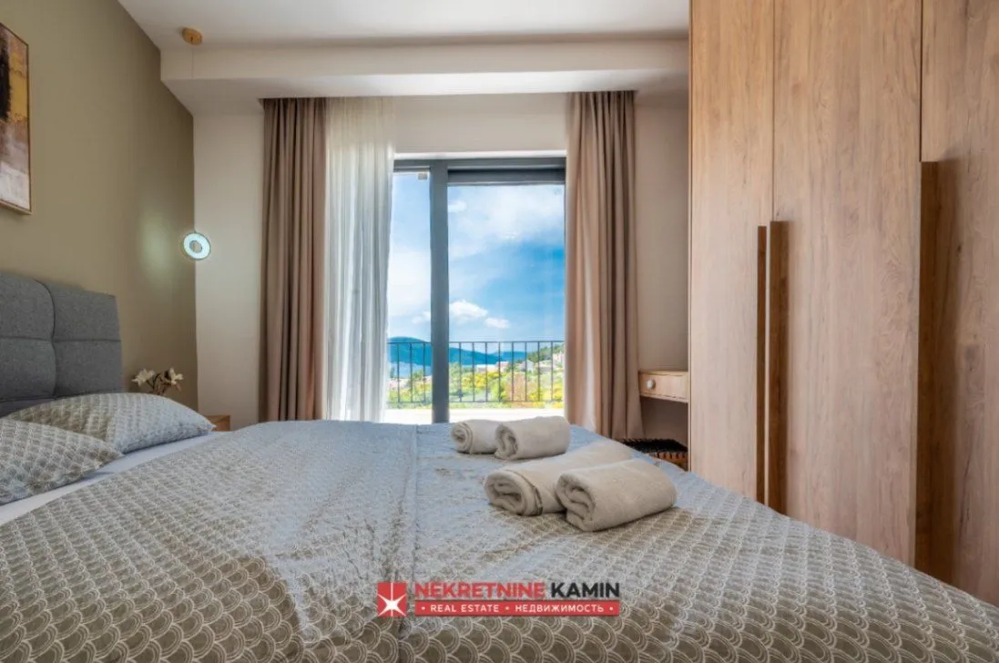 Prodaja, kuća, 250m², Tivat, Crna Gora