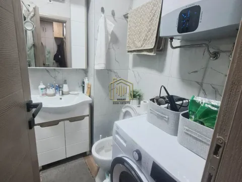Prodaja, jednosoban stan, 40m², Stari Aerodrom, Podgorica - image 9
