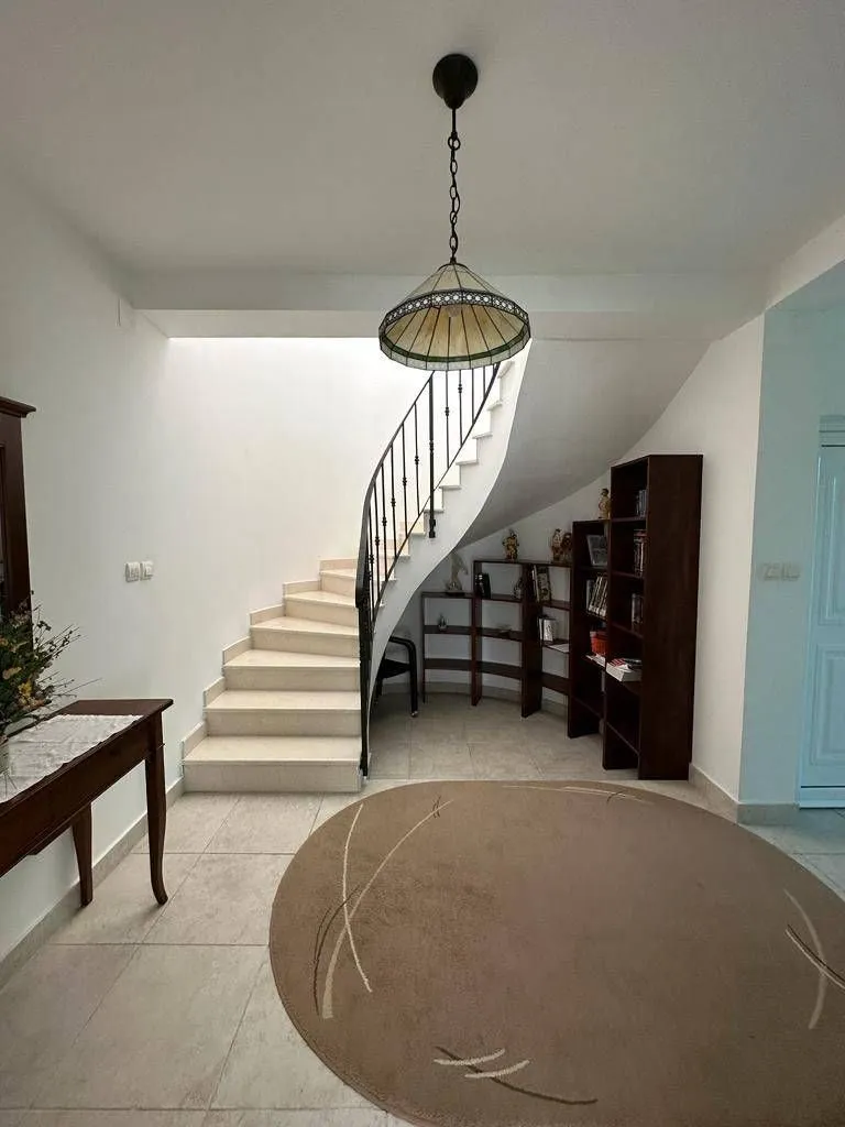 Prodaja, kuća, 330m², Muo, Kotor