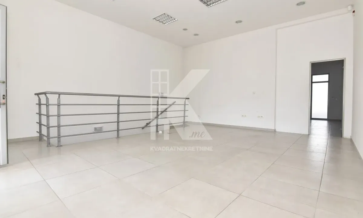 Rent, office space, 105m², Tološka šuma, Podgorica