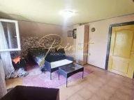 Prodaja, kuća, 80m², Ovča, Palilula Sve Podlokacije - image 1