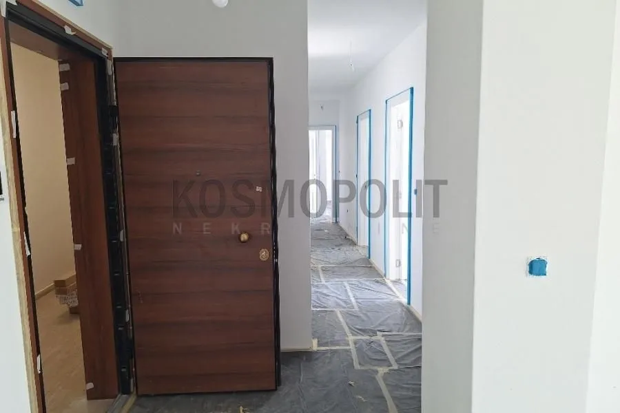 Prodaja, četvorosoban stan, 122m², Centar, Pančevo
