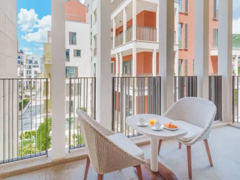 Sale, one bedroom apartment, 55m², Centar, Tivat - image 14